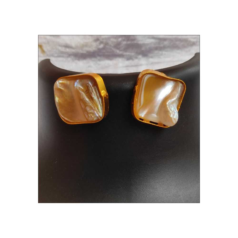 Mother of Pearl and Brass Jewelry - Image 3