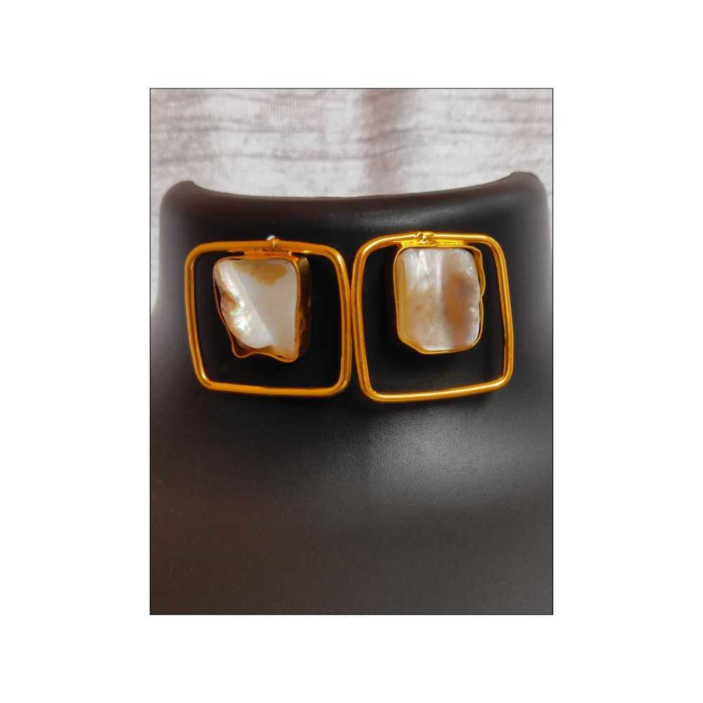 Mother Pearl and Brass Jewelry - Image 3